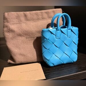 Bottega Veneta Intrecciato Weave Maxi Cabat Bag Charm